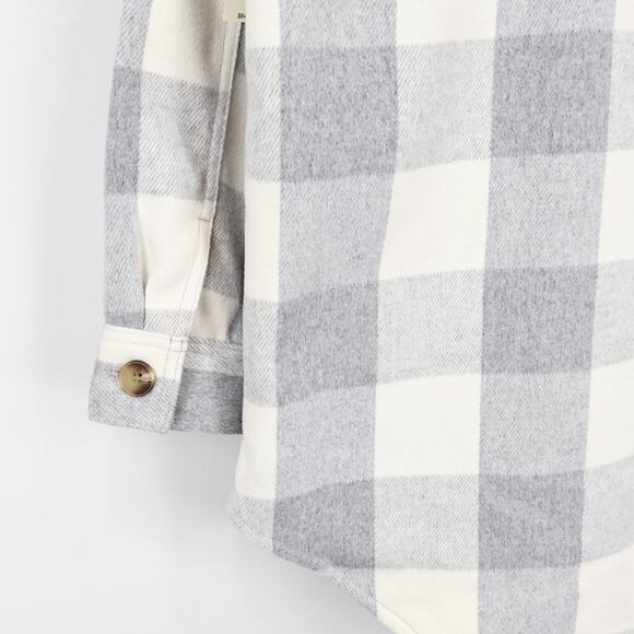 Old Navy Women's Oversized Plaid Button Down Shacket Grey White Size Small NWT - Picture 7 of 9